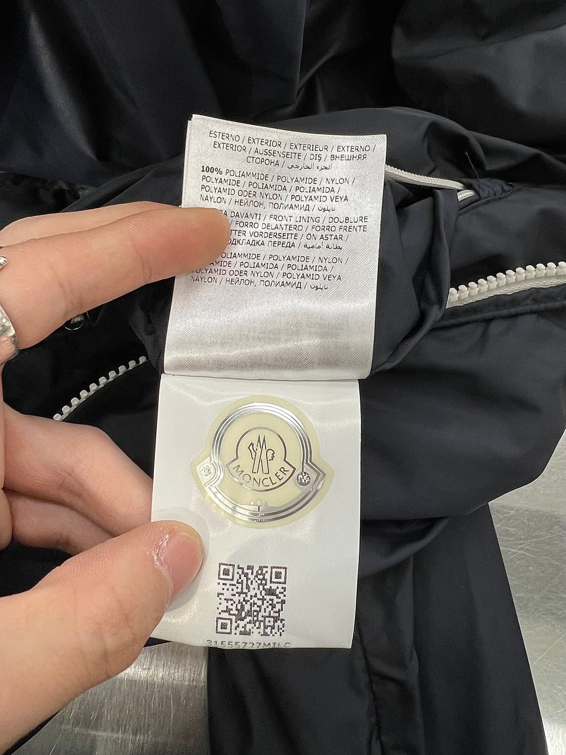 몽클레르 네이비 레페 레인웨어 윈드브레이커 자켓 상품이미지10