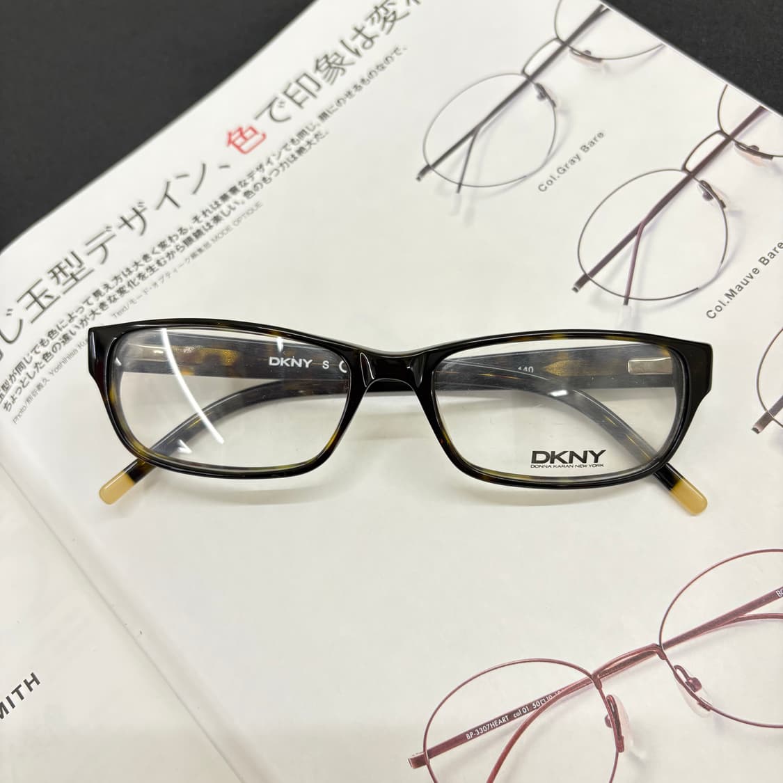 DKNY 사각 뿔테 빈티지안경 상품이미지2