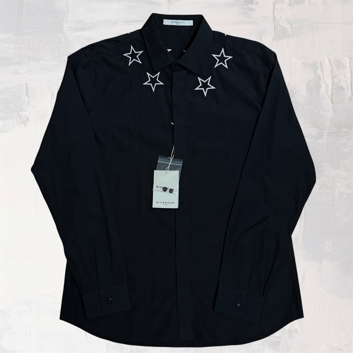 (새상품) 지방시 리카르도티시 스타패치 셔츠 42 상품이미지1