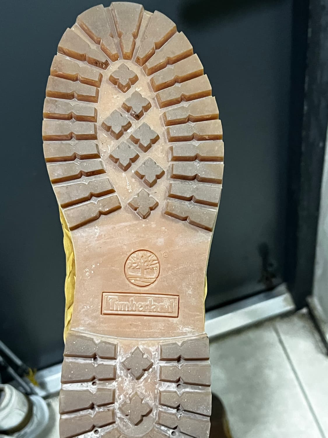 슈프림X팀버랜드 다이아몬드 6인치 부츠 판매합니다 상품이미지2