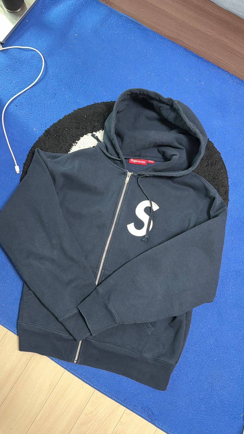 25fw 슈프림 S로고 네이비 집업 상품이미지2