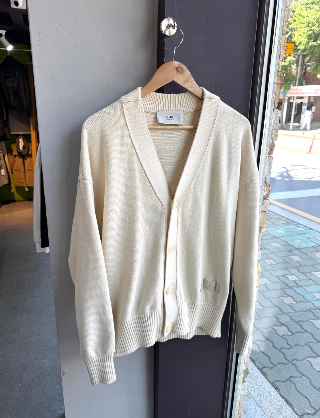 XL/ 아미 25FW 신형 엠브로이드 자수 가디건 상품이미지5
