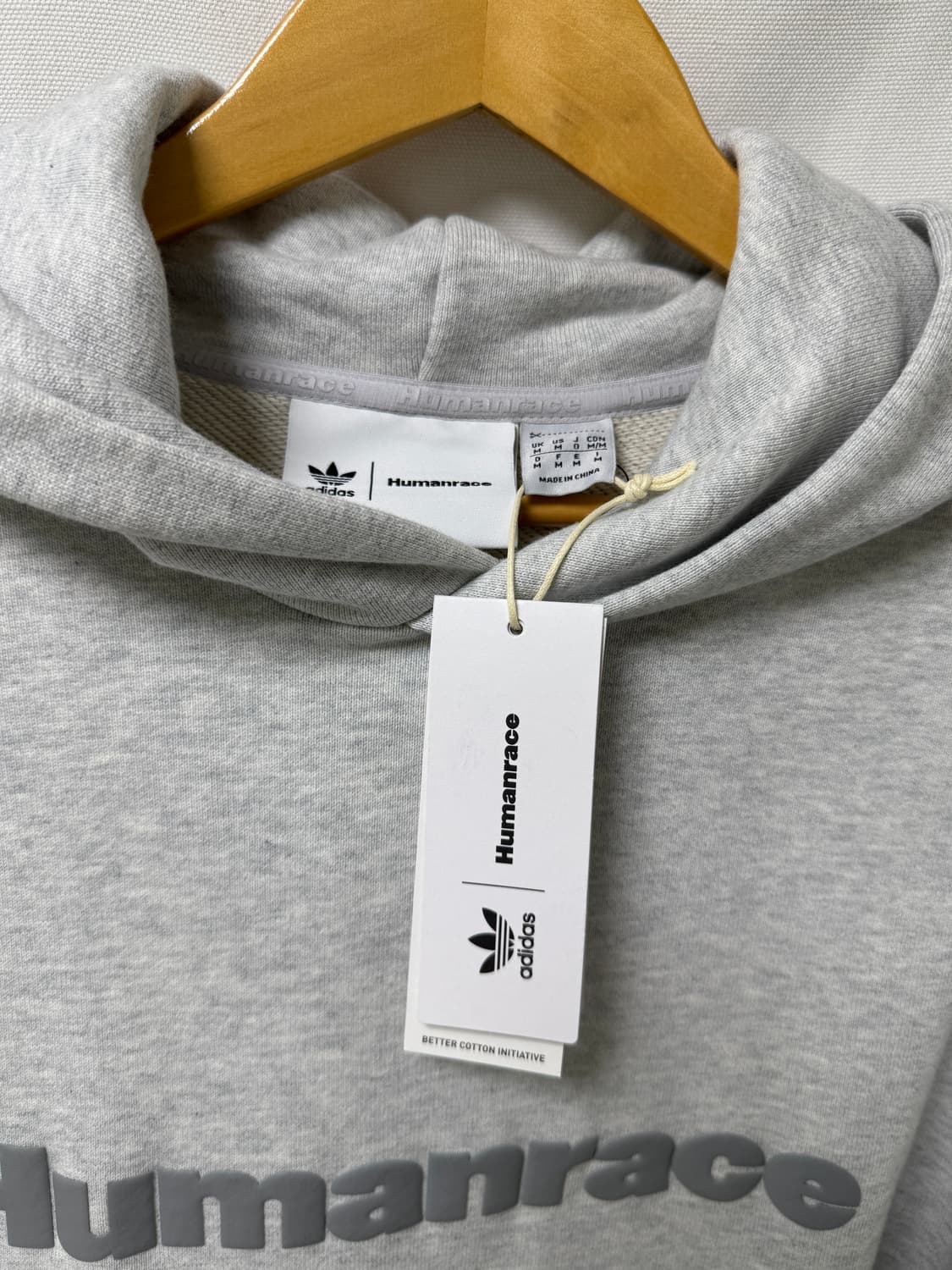 아디다스 퍼렐 휴먼레이스 베이직 후드티 M 상품이미지4