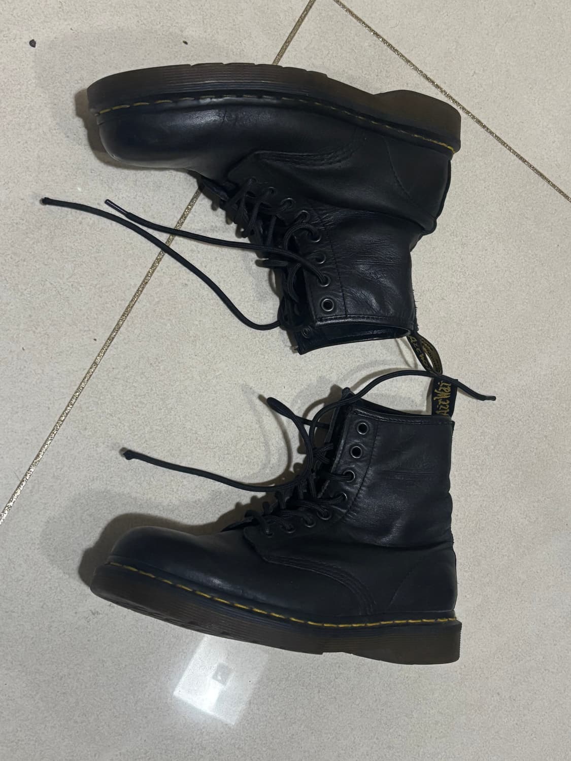 닥터마틴 1460 8홀 240 상품이미지4