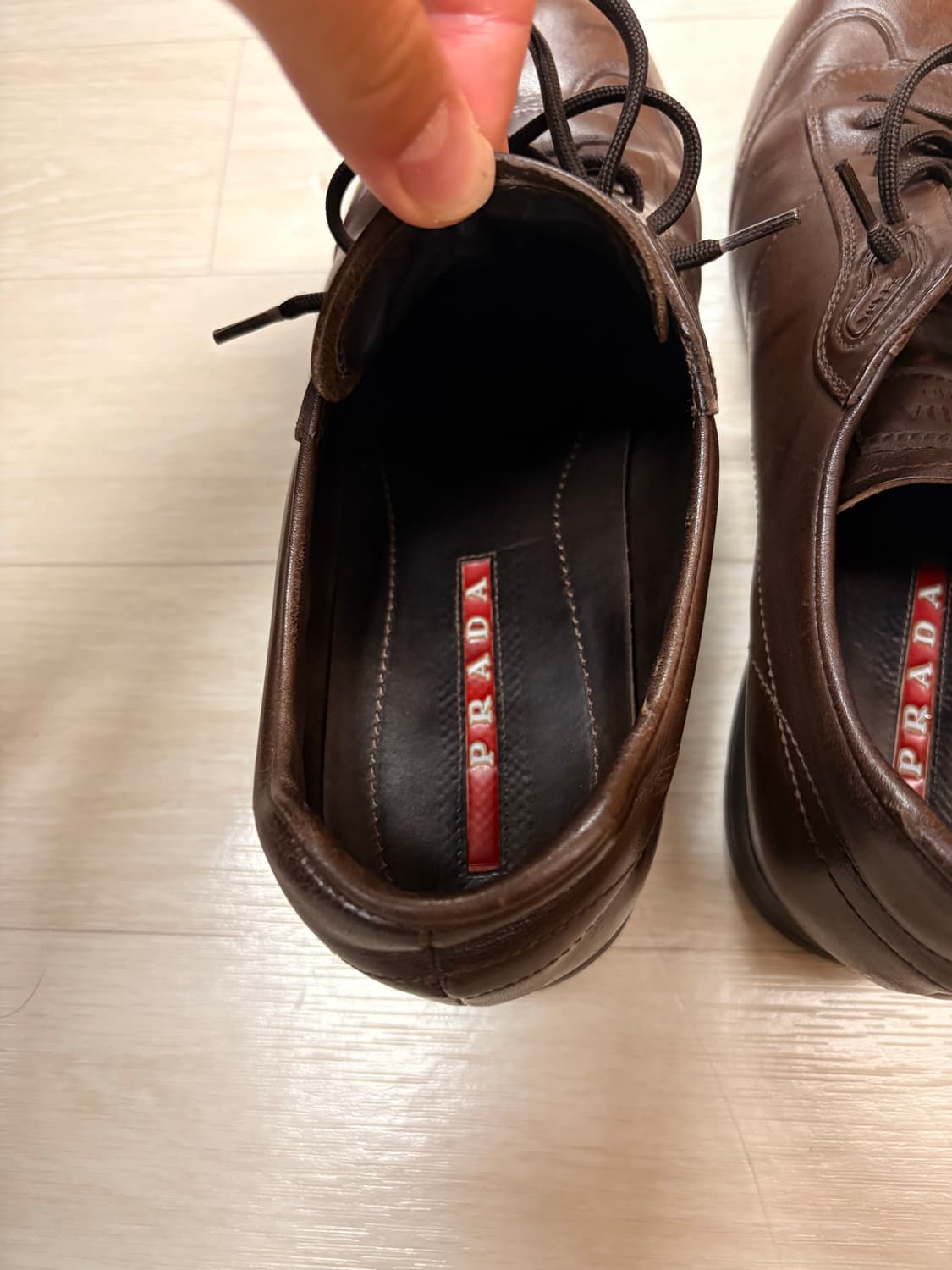 프라다 스포츠 레더 브라운 스니커즈 상품이미지3