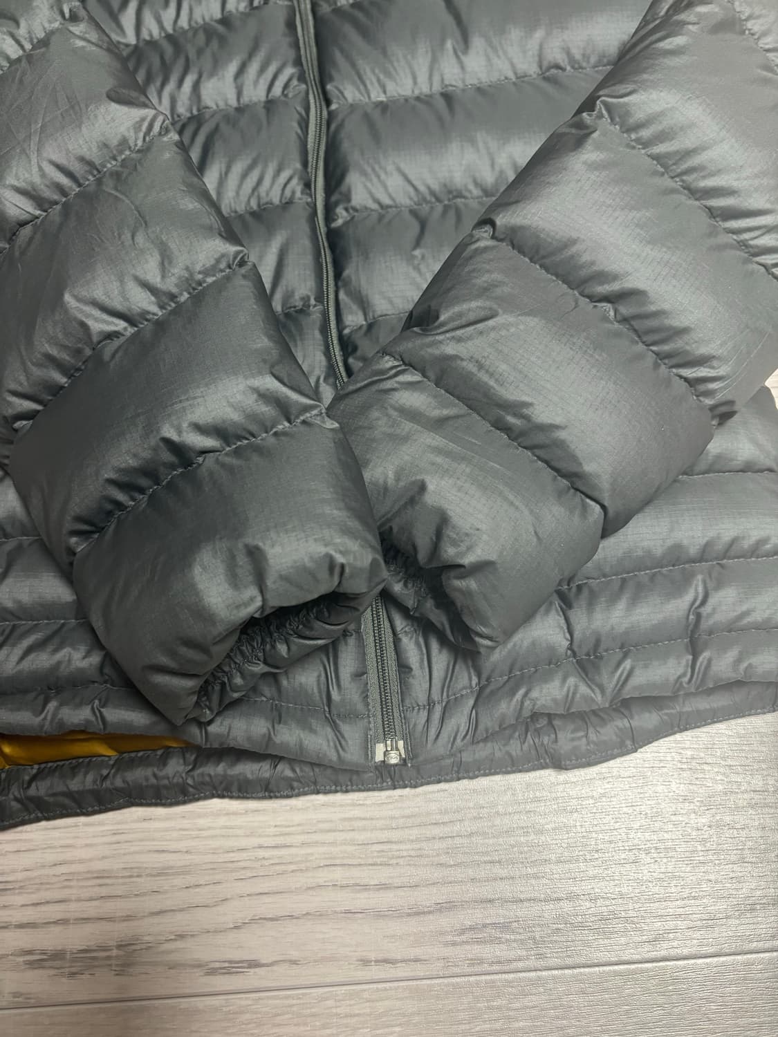 [S/하자] 파타고니아 경량패딩 상품이미지4