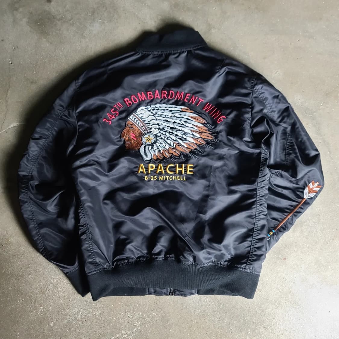 쇼트 nyc 패치워크 항공점퍼 상품이미지5