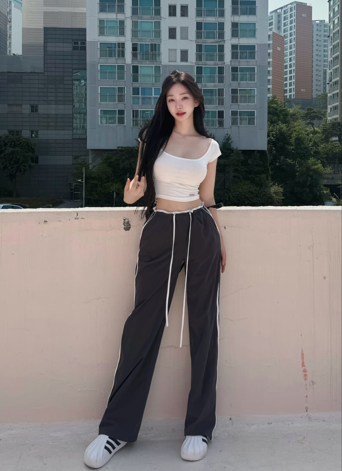 (택o새상품) 카인다미 발레리나 로고 반팔티 베이지 상품이미지2