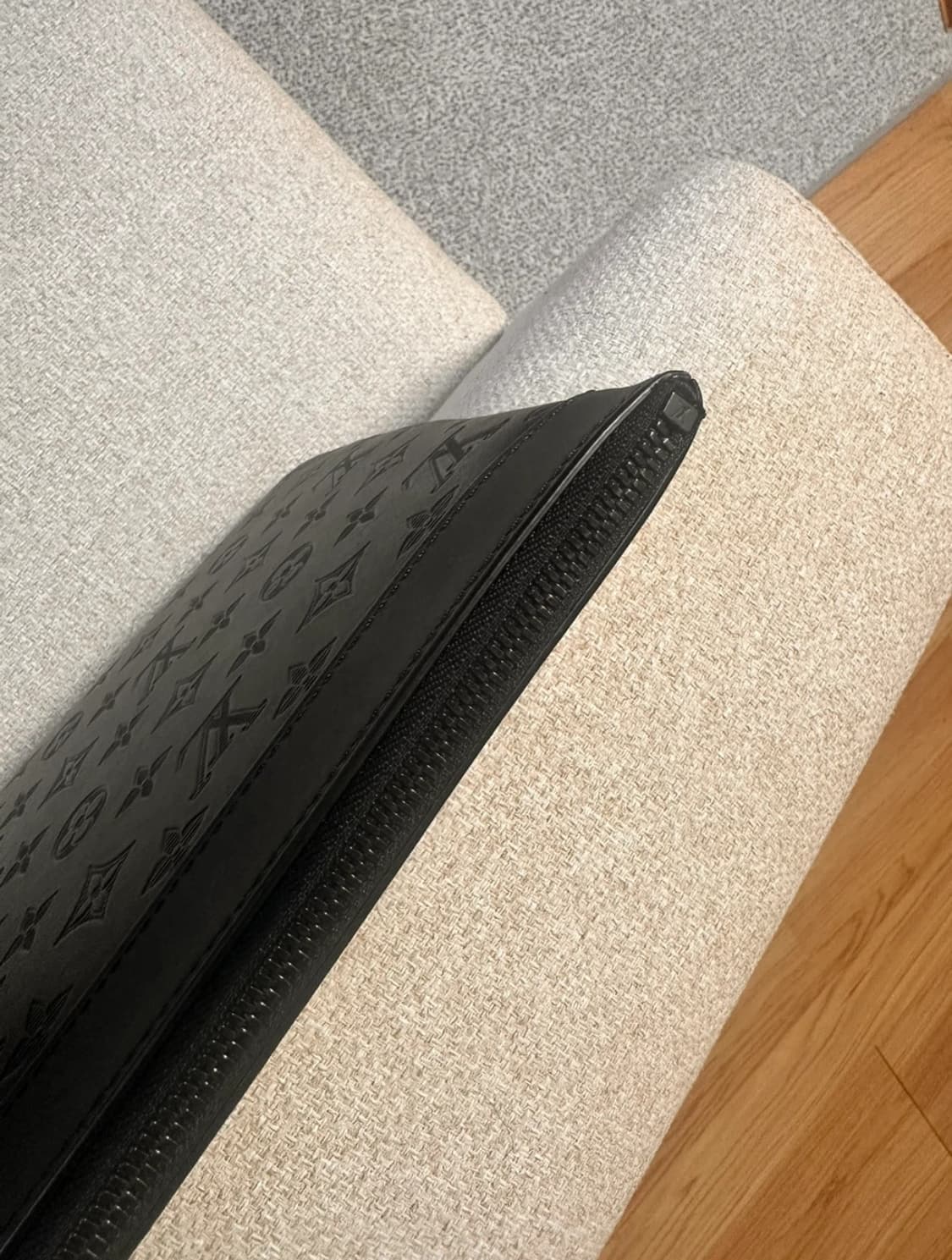 (정품/풀구성) 루이비통 이클립스 포쉐트  클러치 상품이미지2