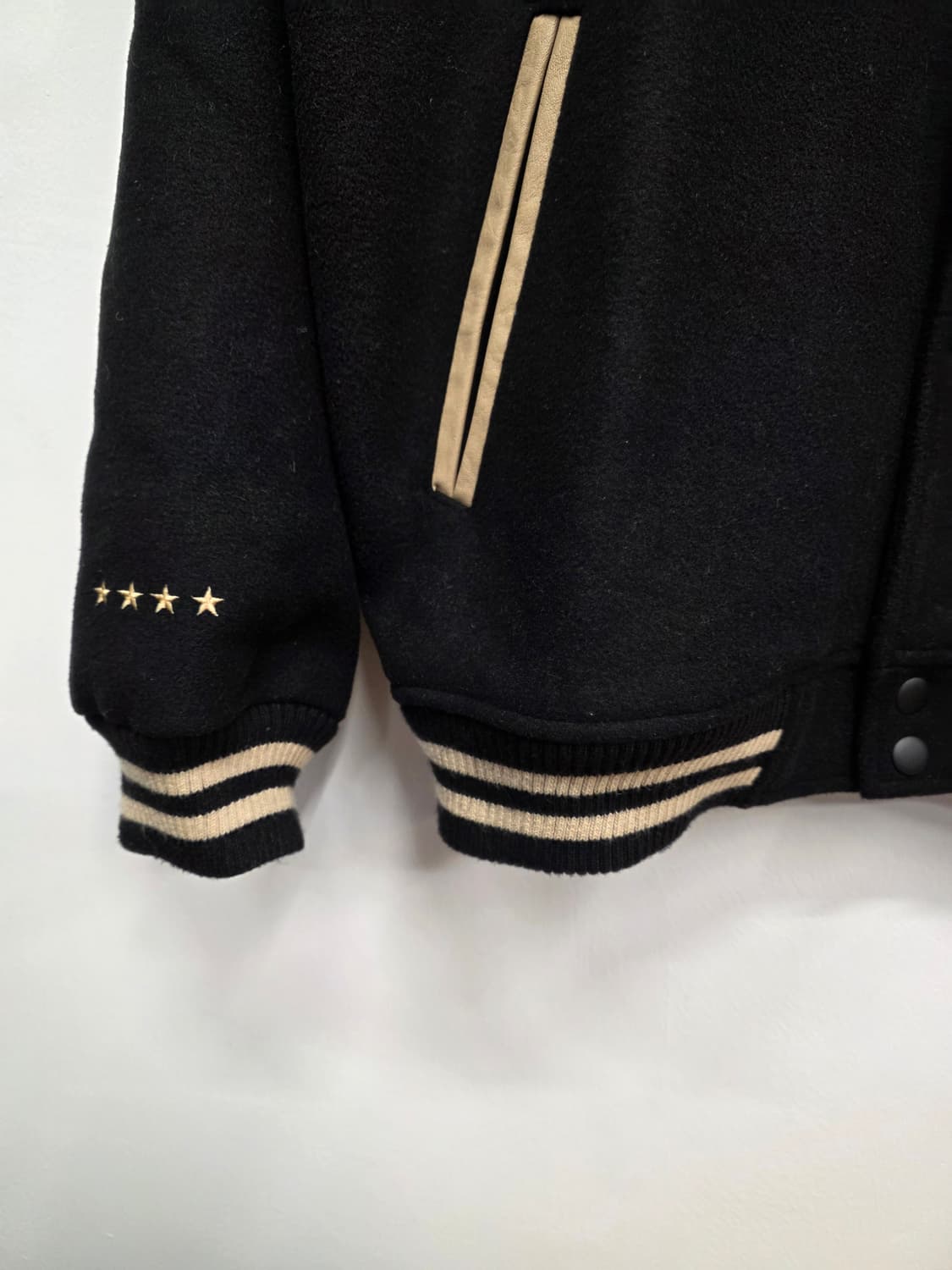 [1]T1 티원 2023 월즈 챔피언 자켓 상품이미지4