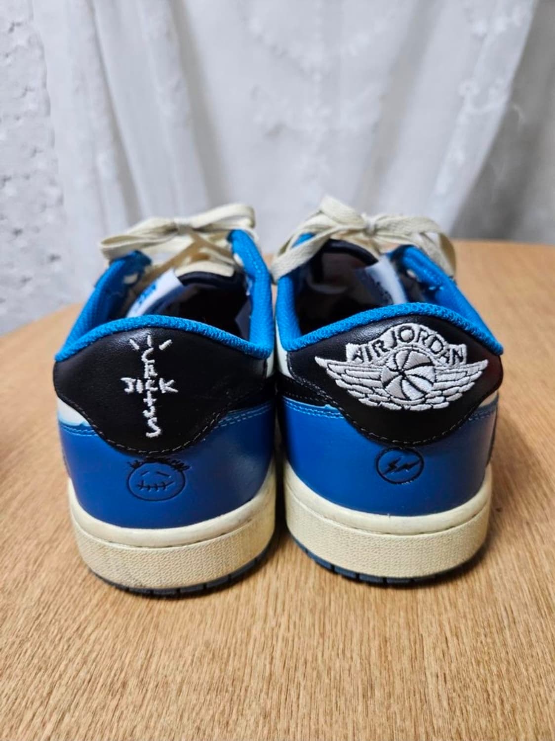 나이키 트래비스 스캇 로우 290 상품이미지2