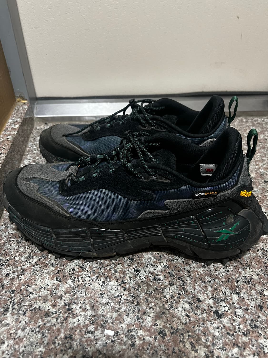 리복 x 사우스2 웨스트8 직 키네티카 2.5 엣지 코어 블랙 콜드  상품이미지3