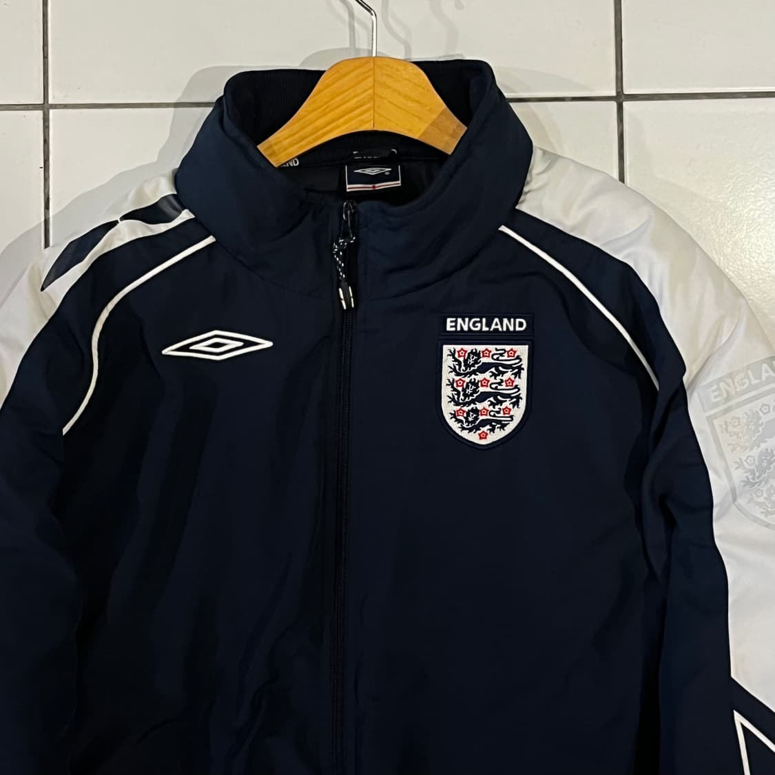 00‘s 엄브로 잉글랜드 국가대표 누빔 점퍼 자켓 상품이미지2