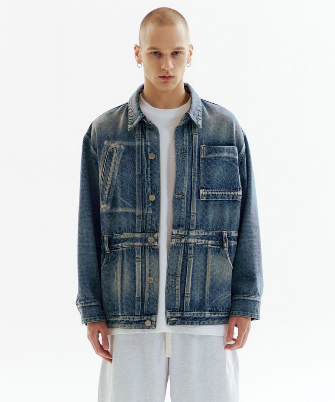 CHOWOO Denim Trucker Jacket 오버핏 데님 트러커자켓 상품이미지1