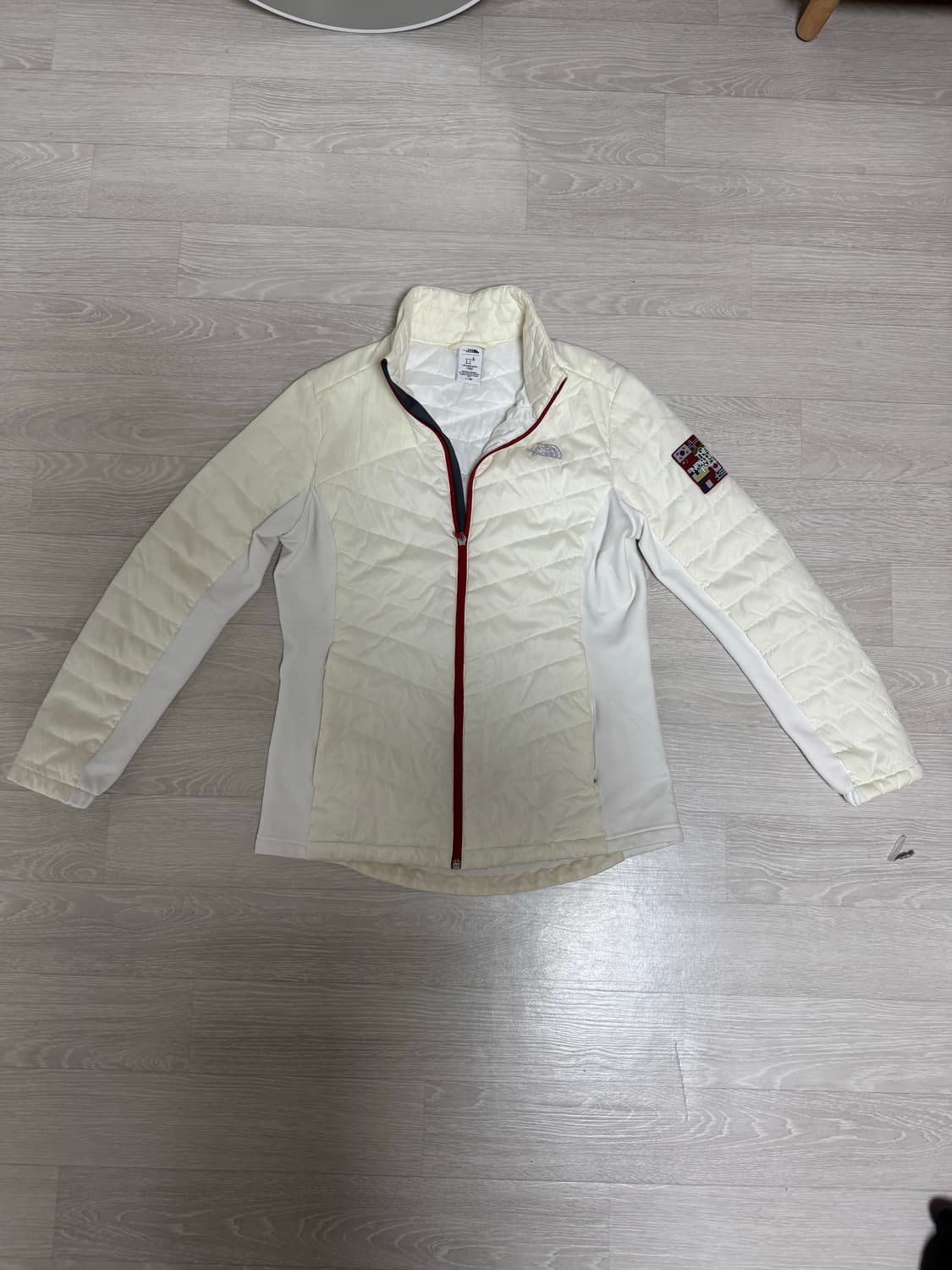 노스페이스 여성 VX ACTIVE 경량 패딩 L 상품이미지1