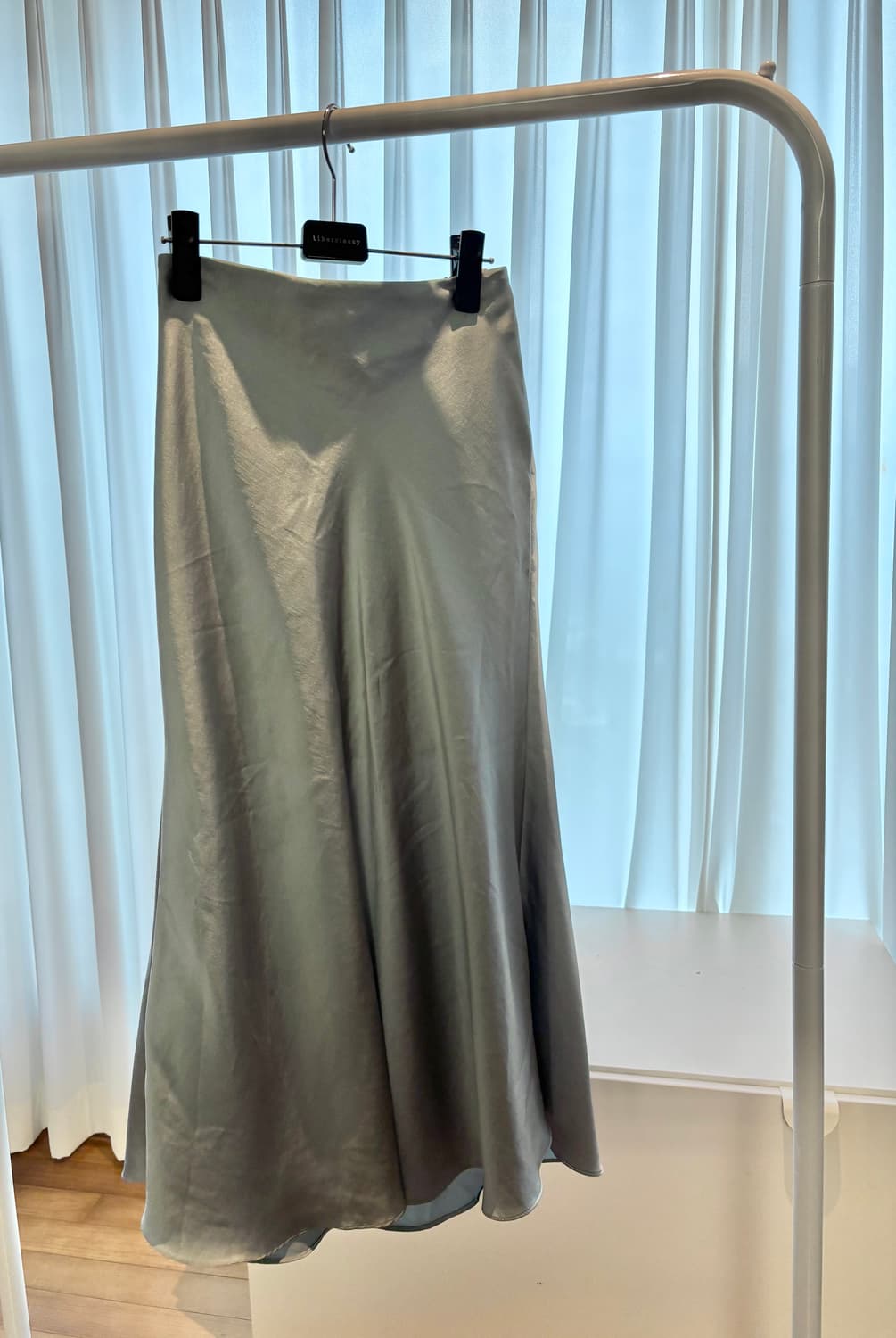 세틴 스커트 상품이미지1