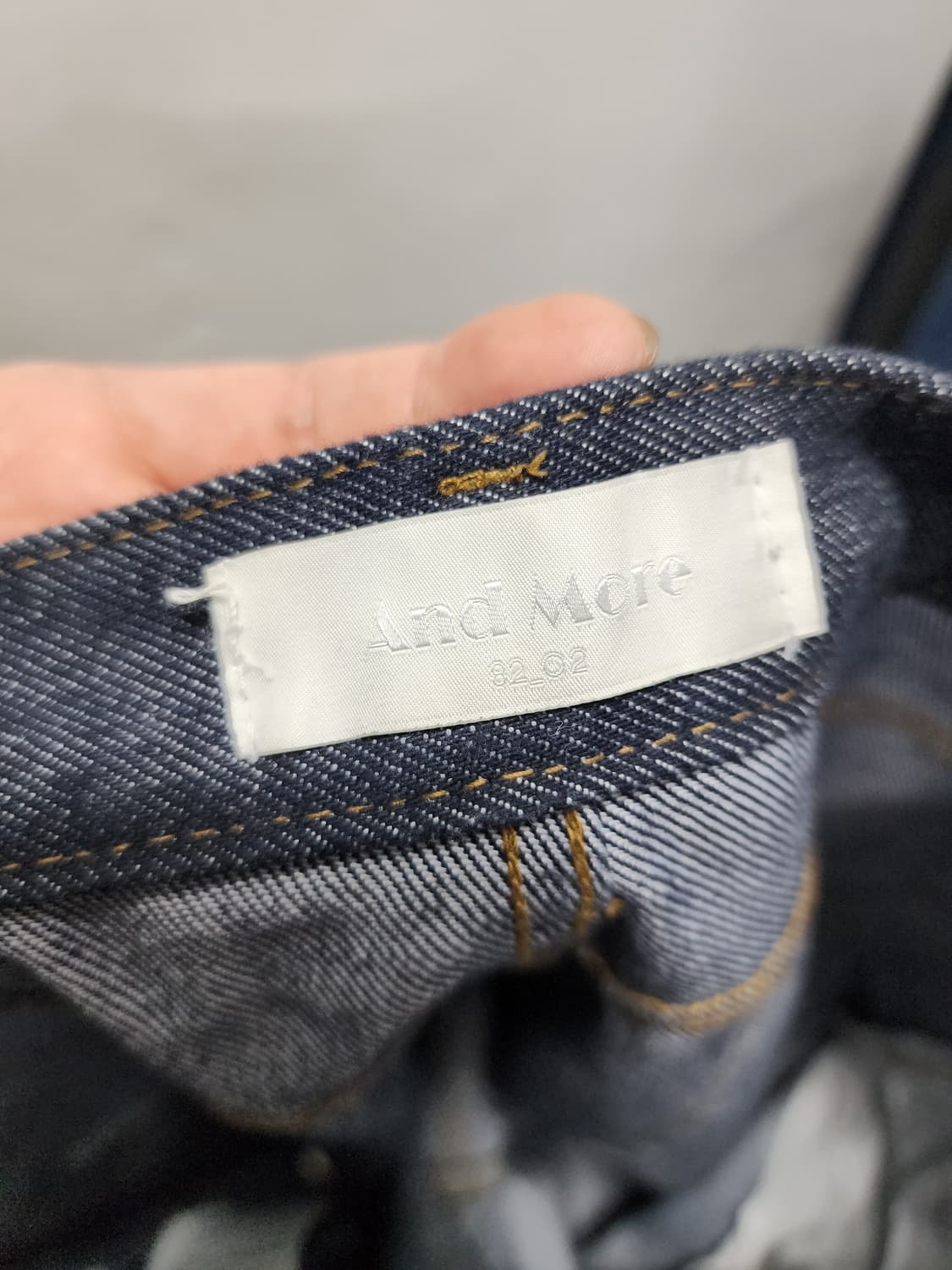 And More 앤드모어 투턱 데님 파라슈트 벌룬핏 진청바지 상품이미지6