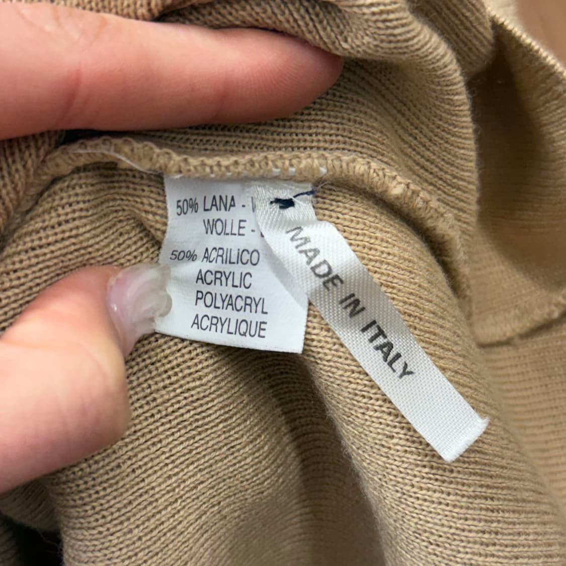 블루조인트 슬리브리스 니트 터틀넥 민소매 탑 슬림핏 베이지 상품이미지8