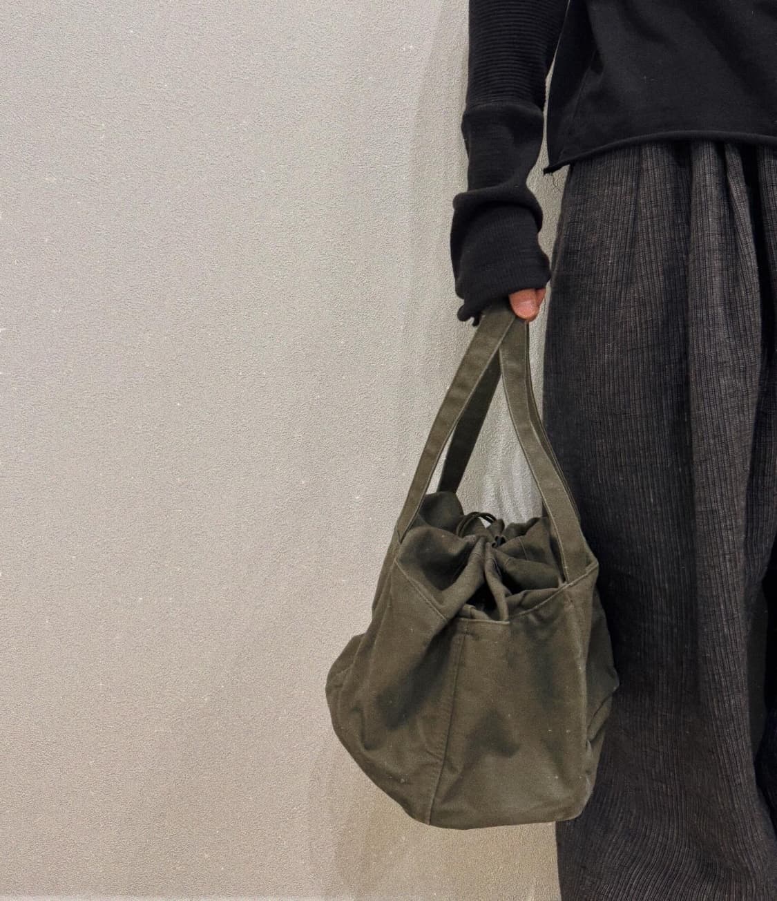 꼼데가르송 유틸리티 드로스트링 파우치 백 상품이미지1