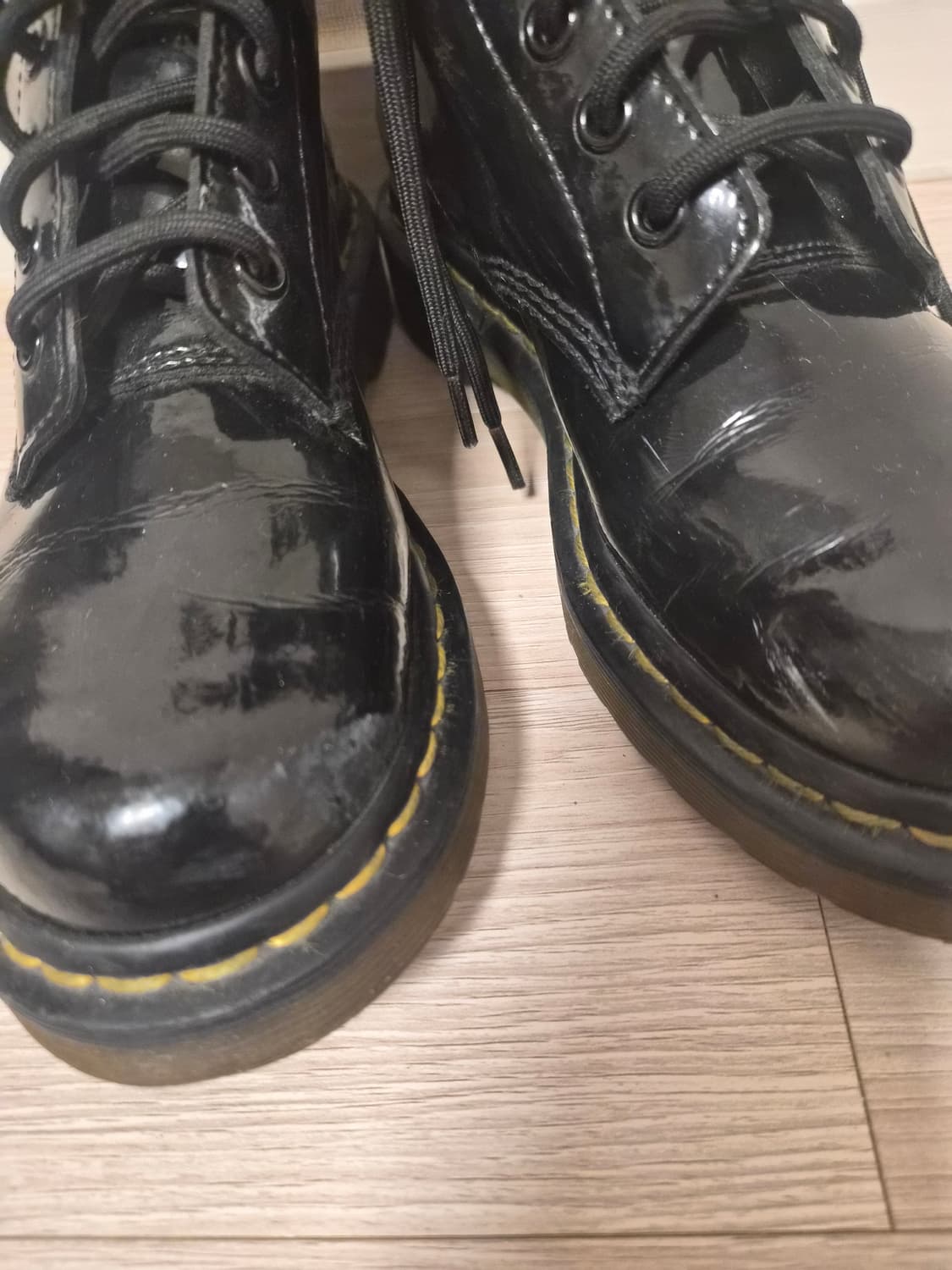 닥터마틴 1460 블랙 에나멜 워커 230 상품이미지4