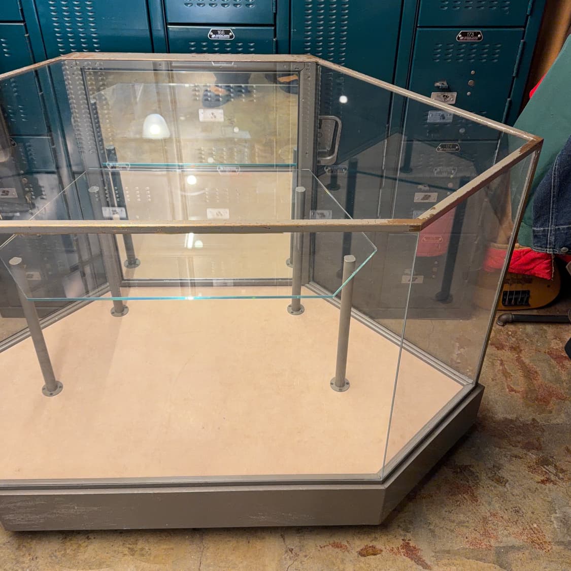 빈티지 소품 E Pollard & Co 영국 쇼케이스 진열장 상품이미지4