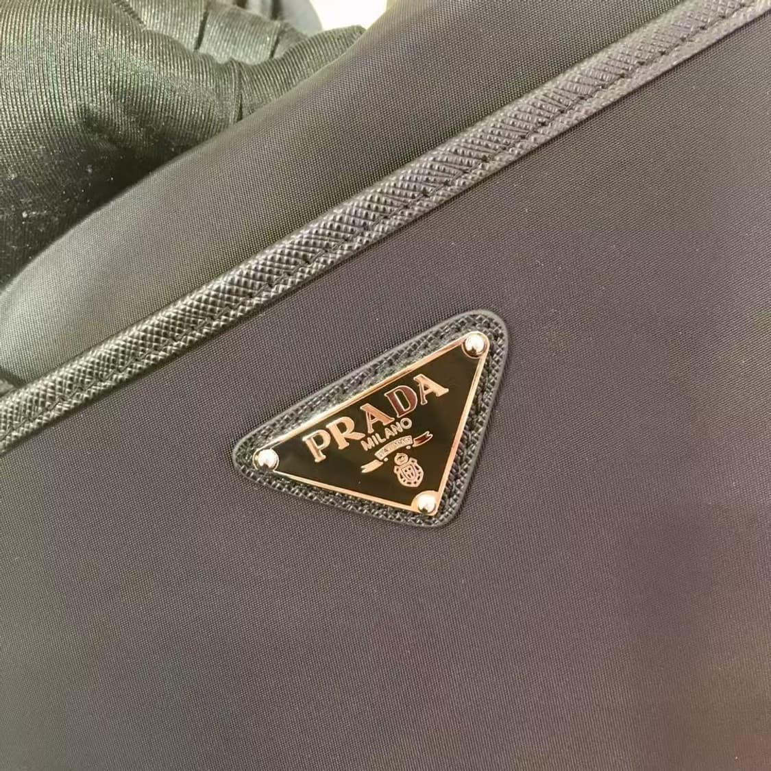 프라다 리나일론 앤 사피아노 레더 크로스바디백 블랙 상품이미지7