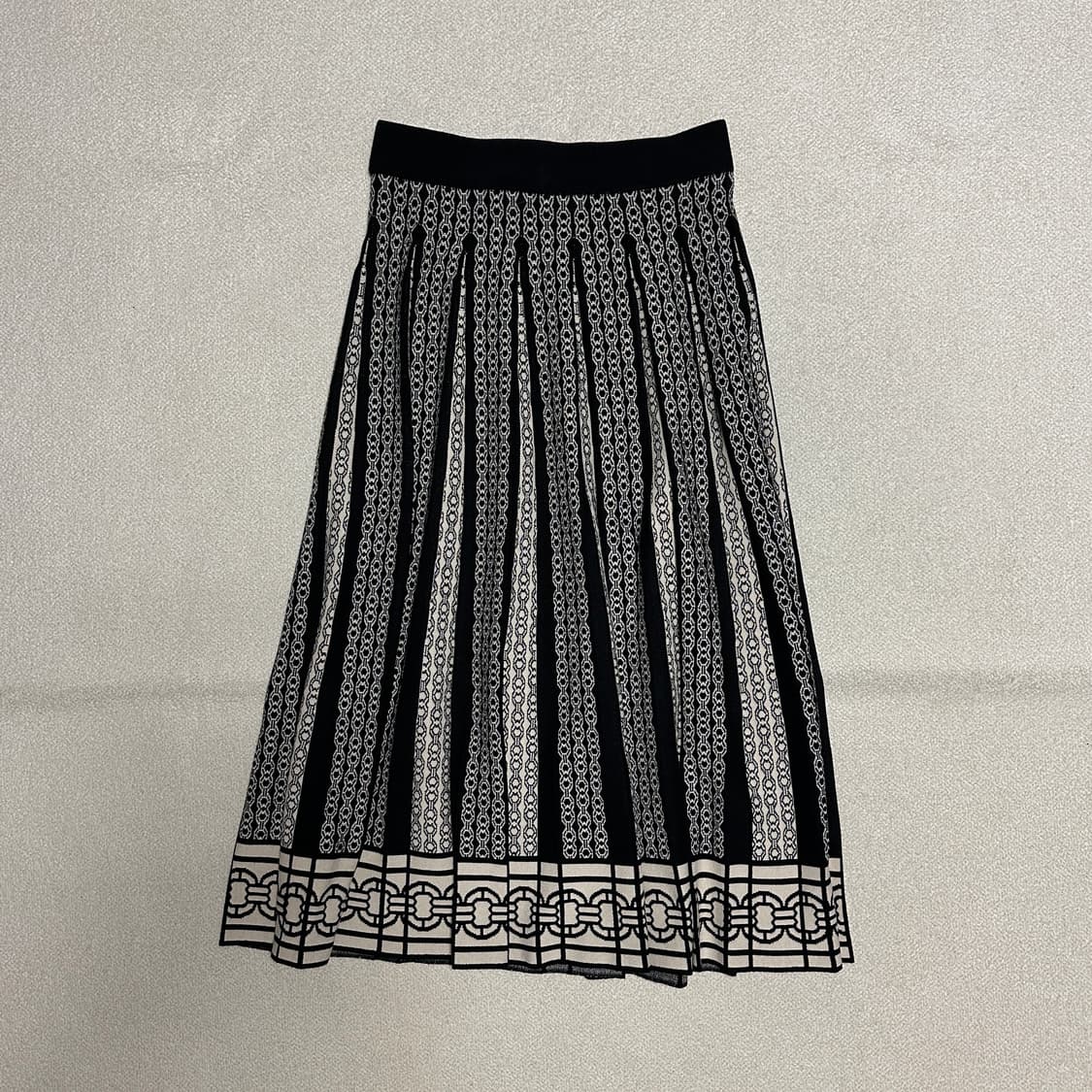 스테파넬 니트 플리트 롱 스커트 상품이미지1