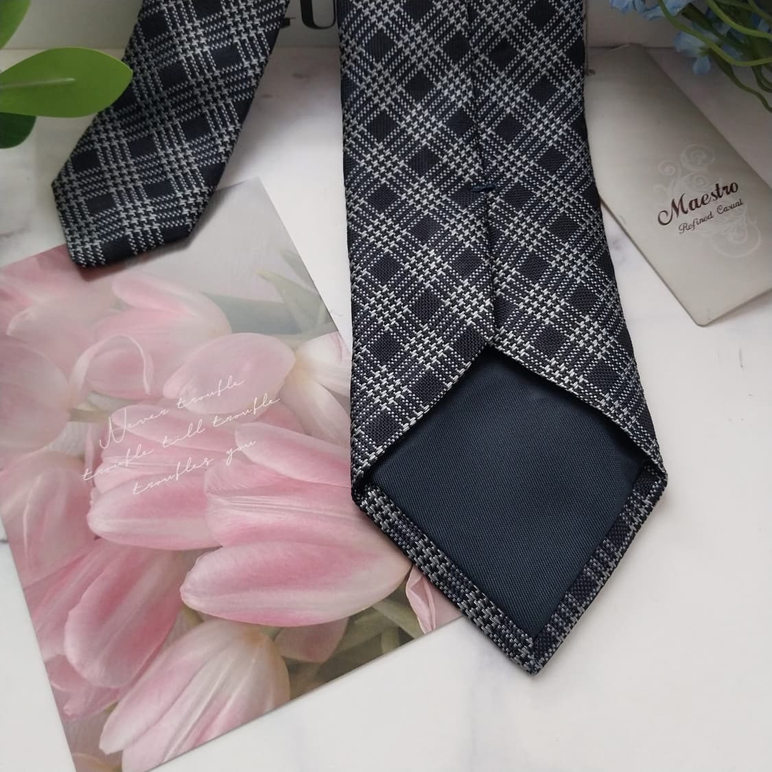 마에스트로 실크 블랙 체크 슬림 타이 7.9cm 새상품 K1510
 상품이미지6