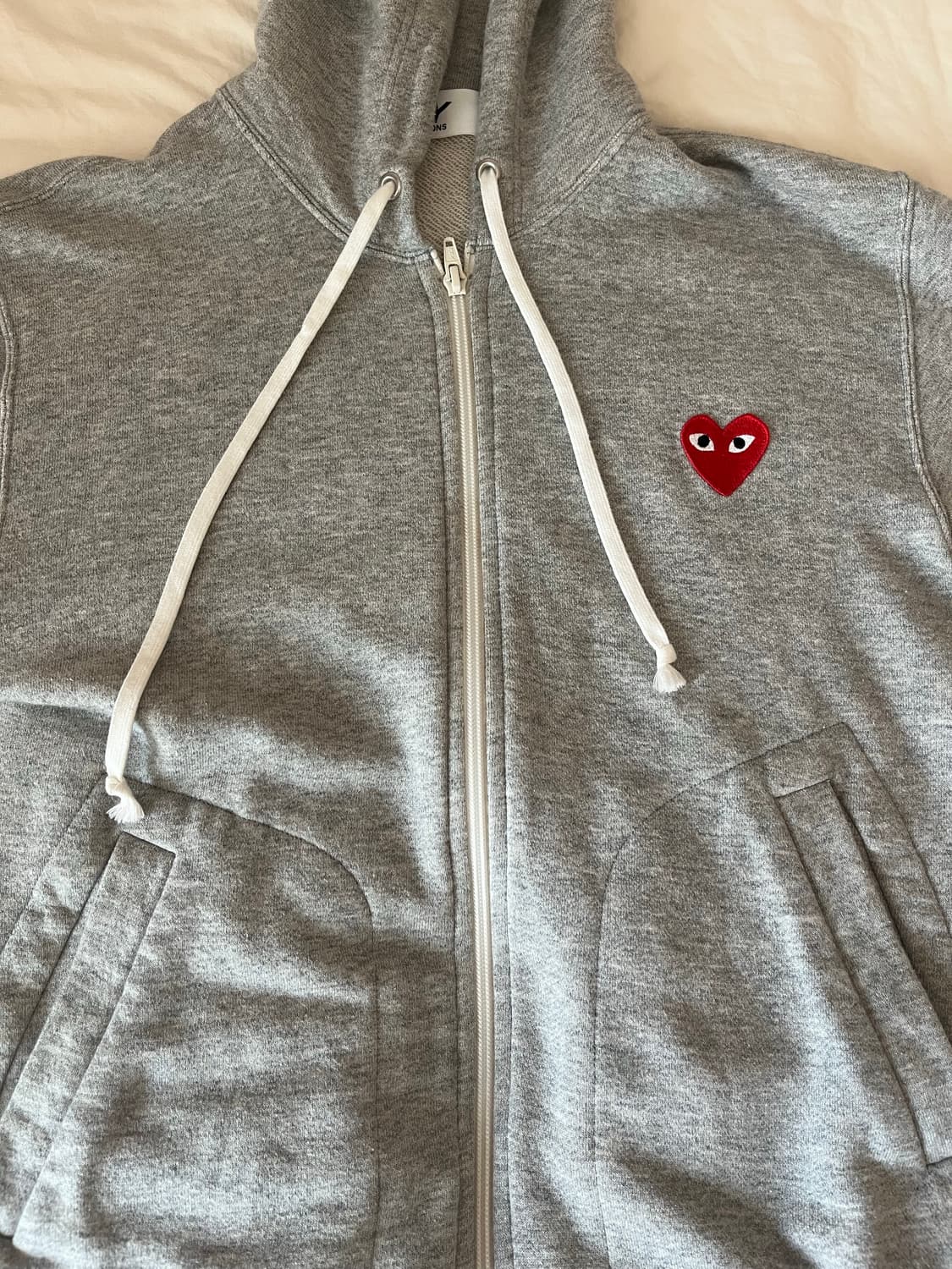 꼼데가르송 백프린팅 후드집업 상품이미지1