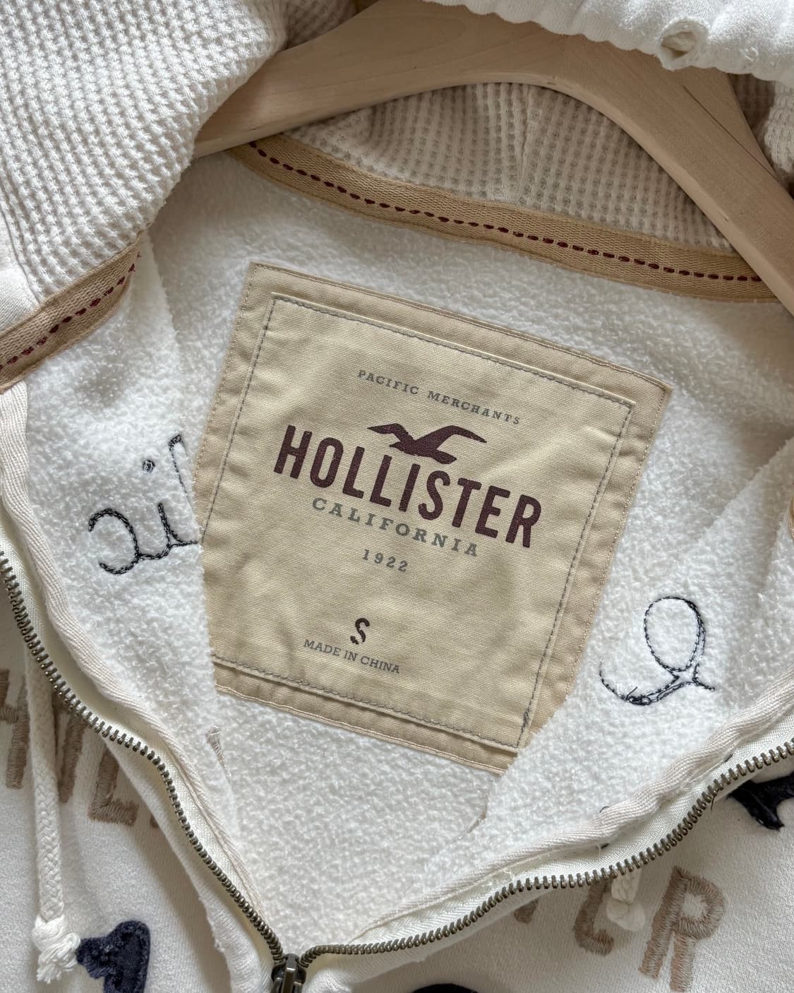 Hollister 홀리스터 아이보리로고 후드집업 상품이미지6