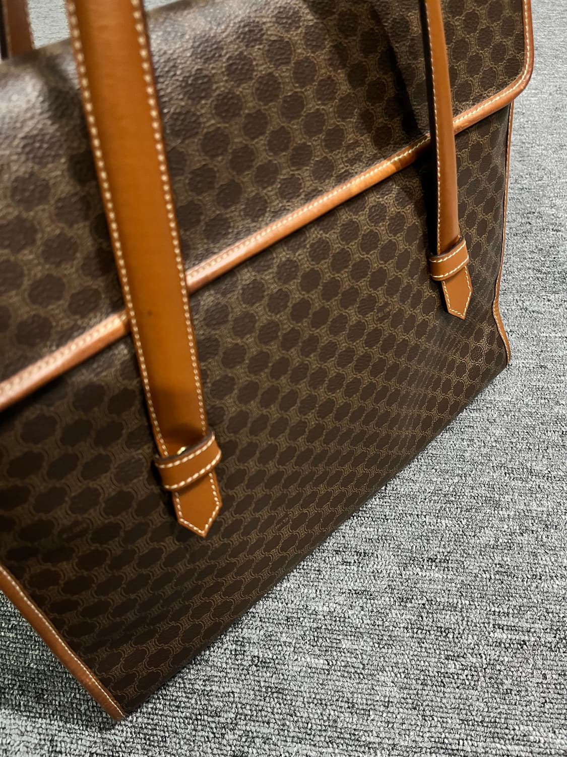 셀린느 마카담 토트백 상품이미지6