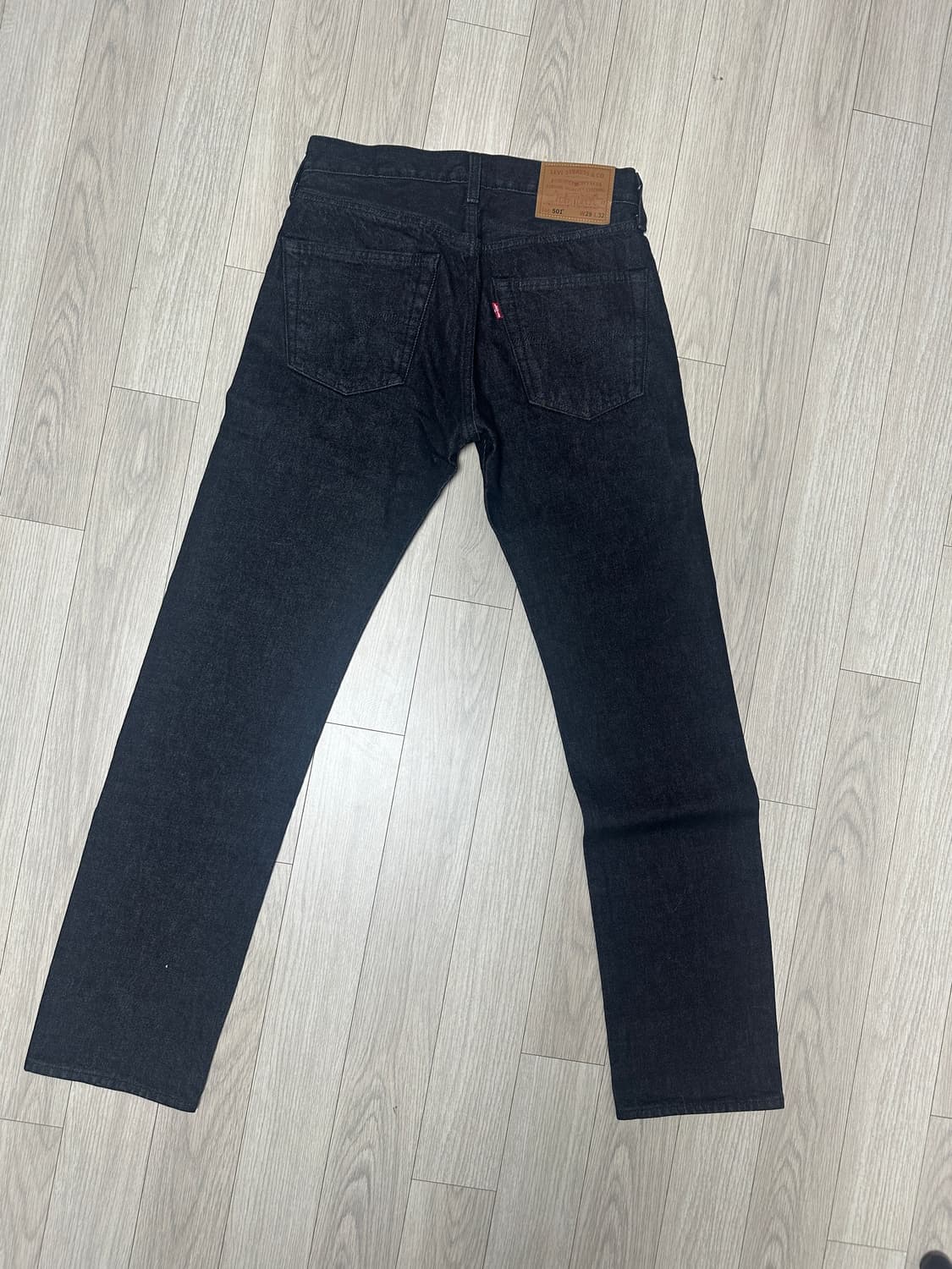 리바이스 501 블랙 셀비지 005013654 상품이미지3