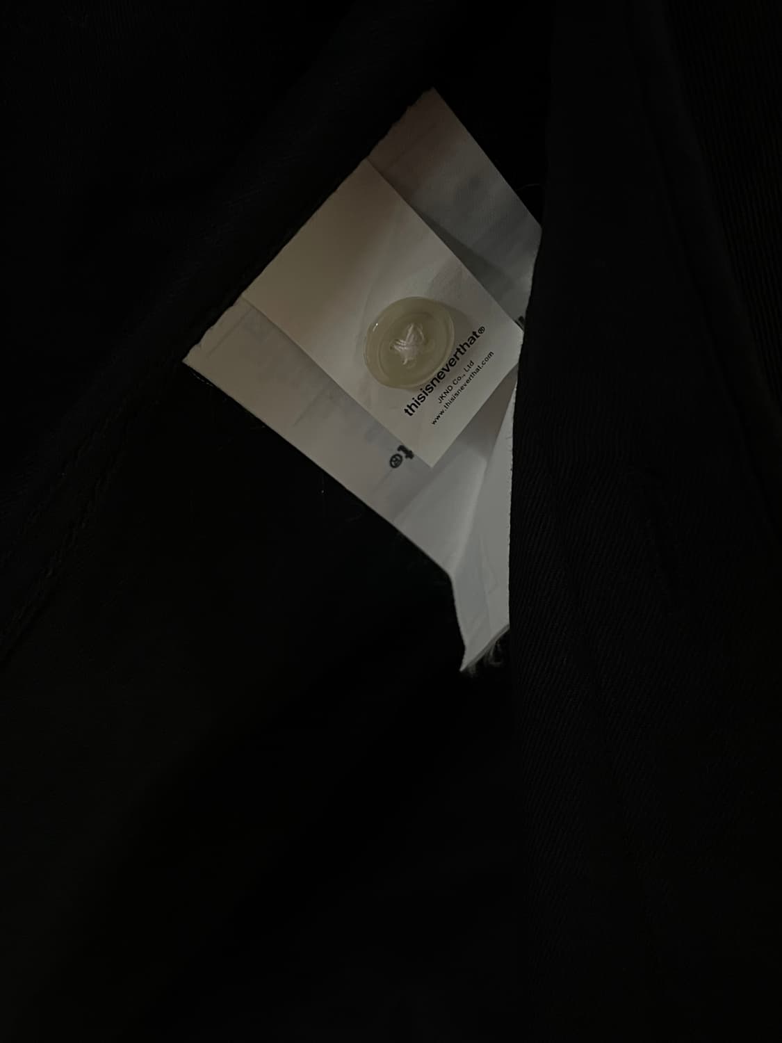 디스이즈네버댓 블랙 셔츠 T-Logo Twill Shirt Black 상품이미지5