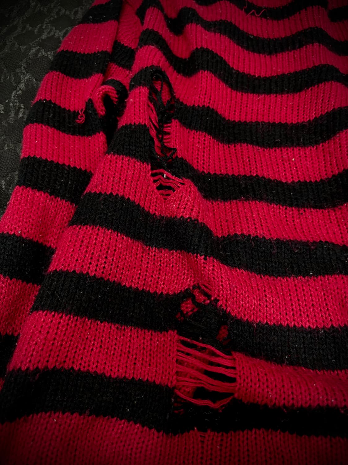 “Vintage” Punk Red Stripe Damaged Knit S 상품이미지3