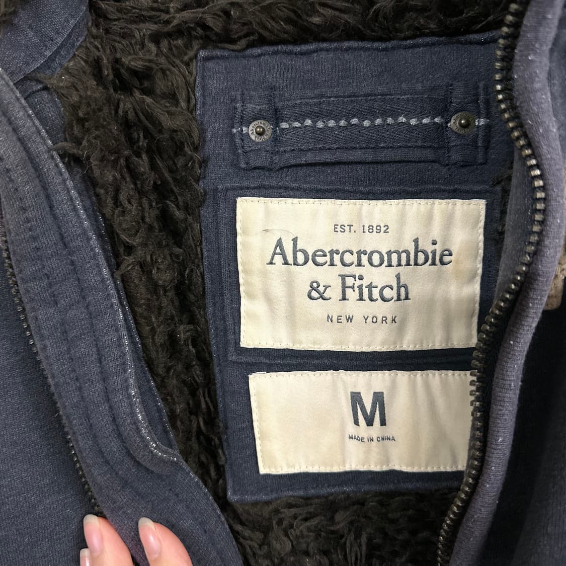 (M) 아베크롬비 데미지 네이비 양털 후드집업 상품이미지6
