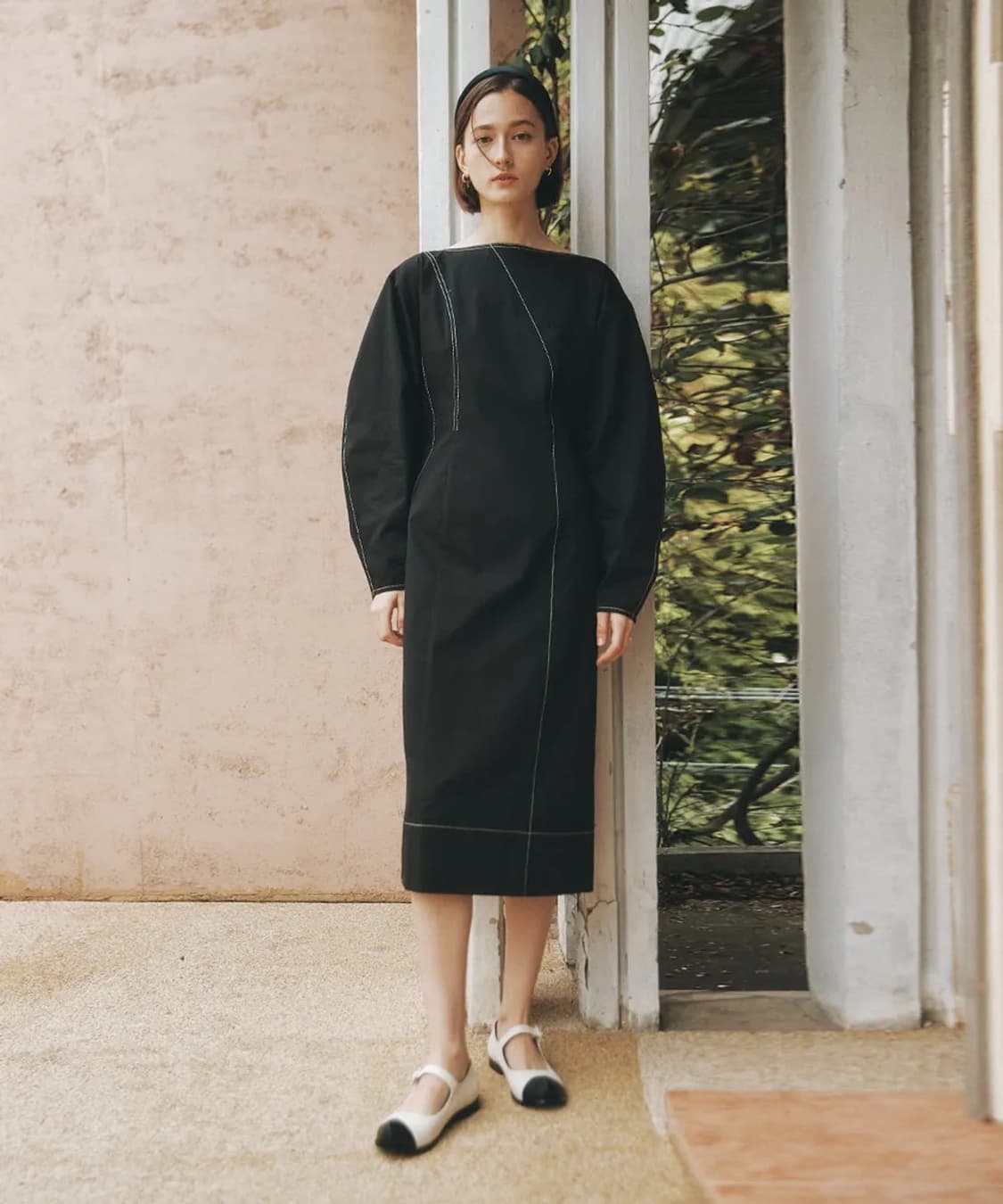 아이아이 스티치 퍼프 맥시 드레스 원피스 블랙 상품이미지3