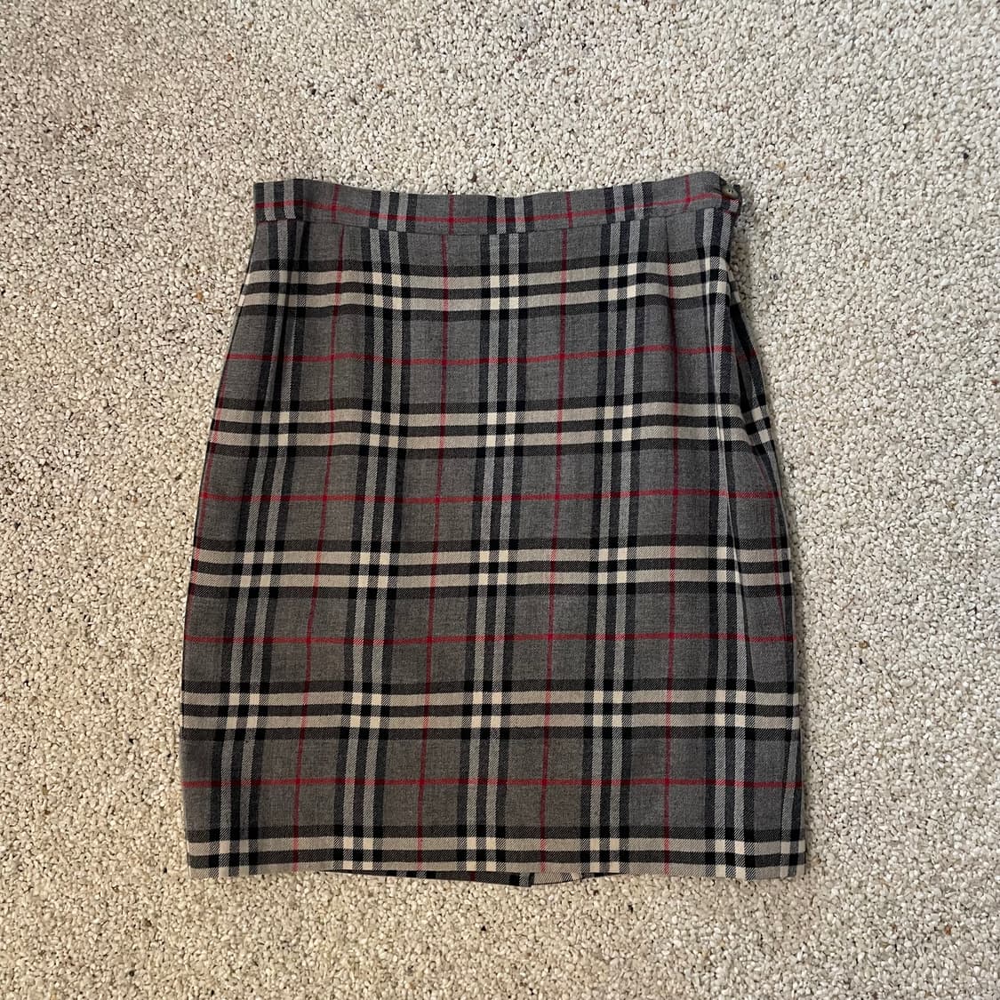 버버리 스커트 ⭐️1253 상품이미지1