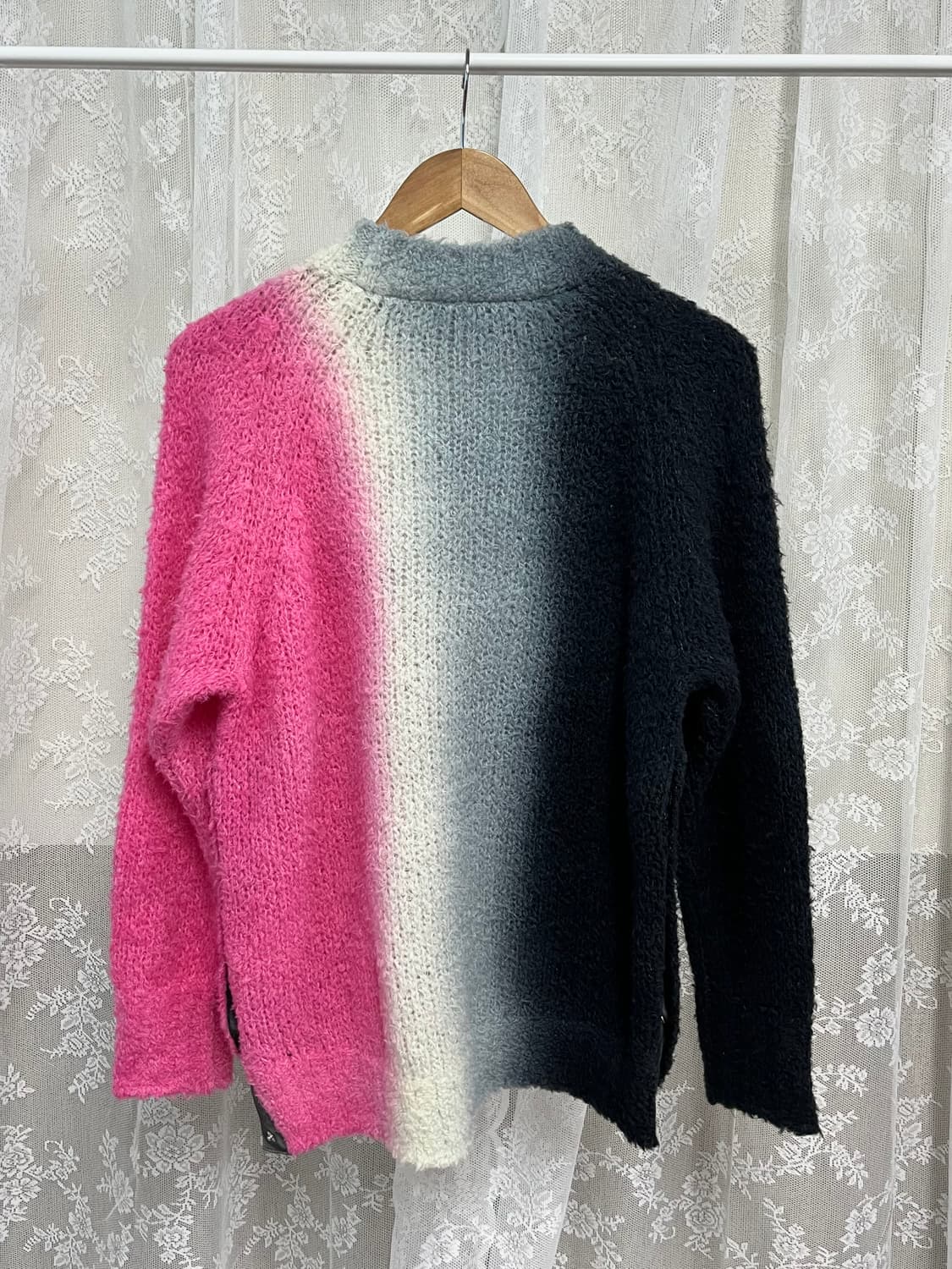 ) 사카이 SACAI 23AW 타이다이 이펙트 울 니트 상품이미지2