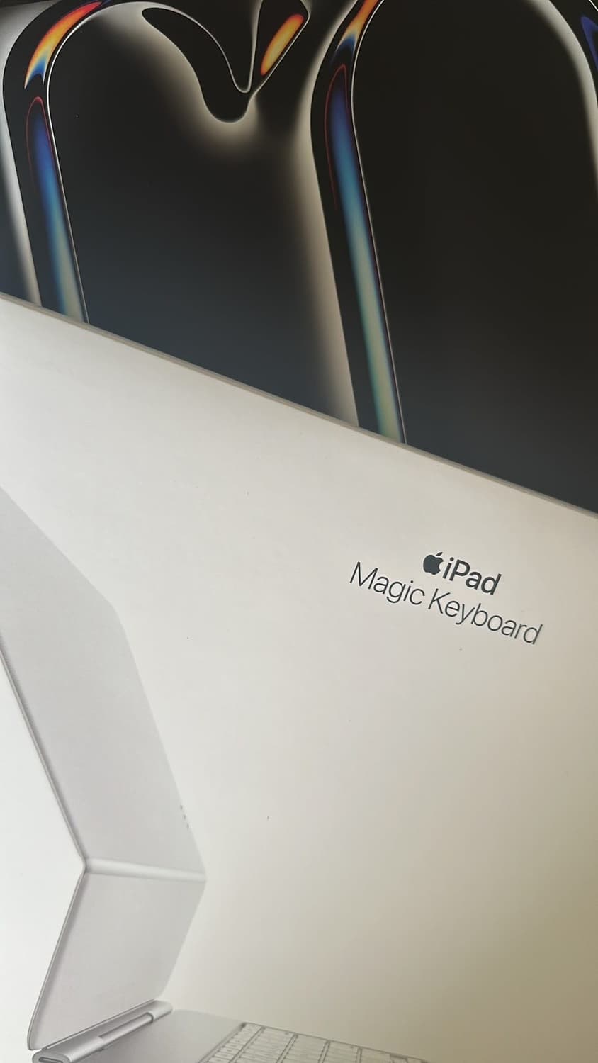 아이패드 프로 13인치 M4 1TB 셀룰러 풀세트 상품이미지1