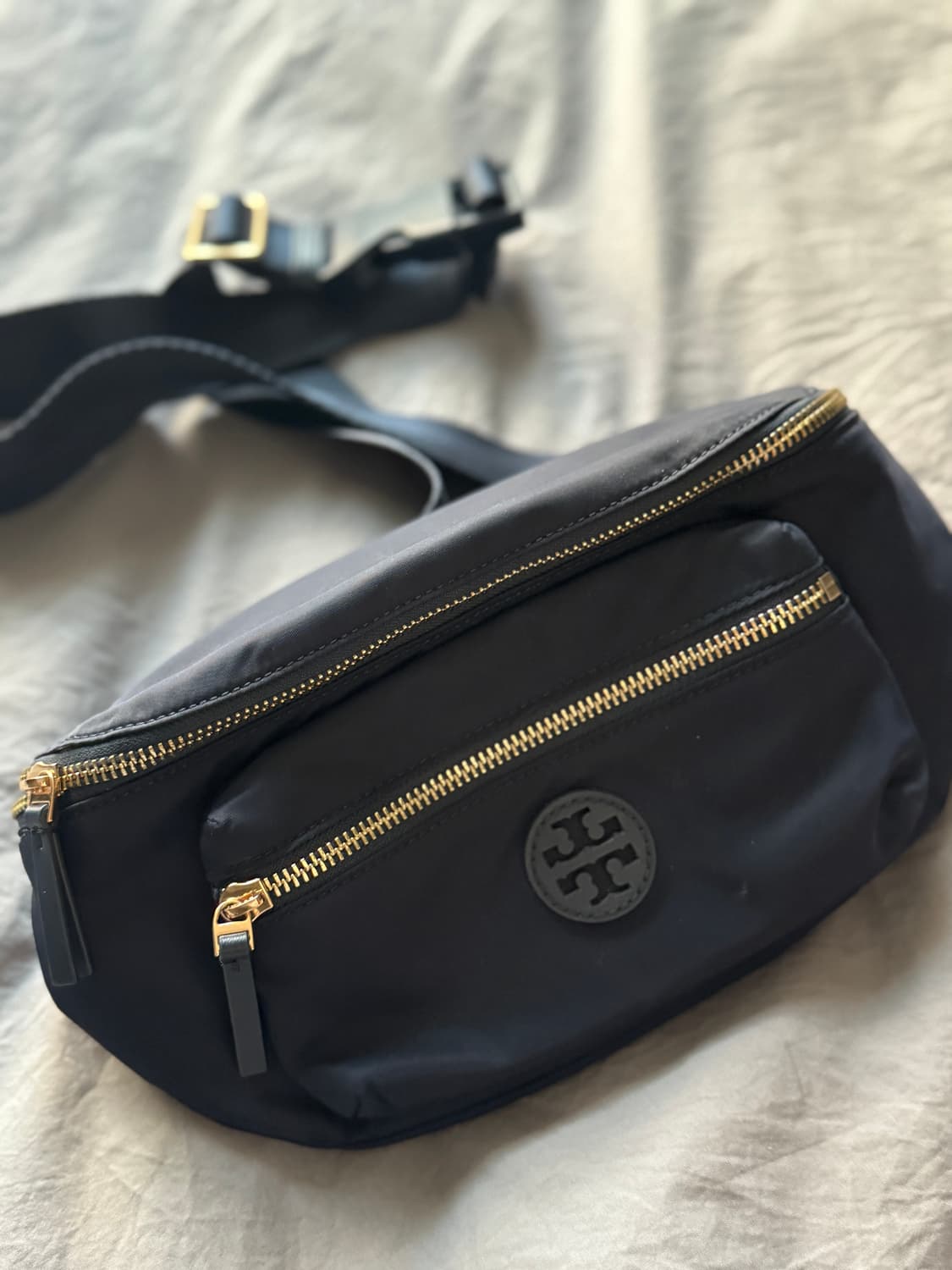 토리버치 나일론 벨트백 네이비 상품이미지3