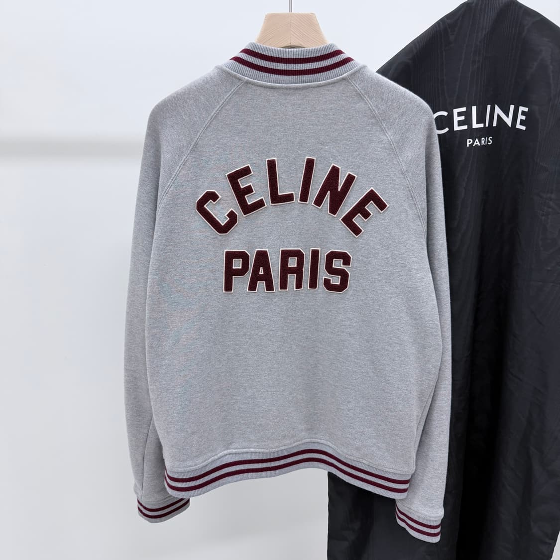 [S+급/XL] 셀린느 테디 컬리지 바시티 봄버 자켓 블랙 상품이미지4