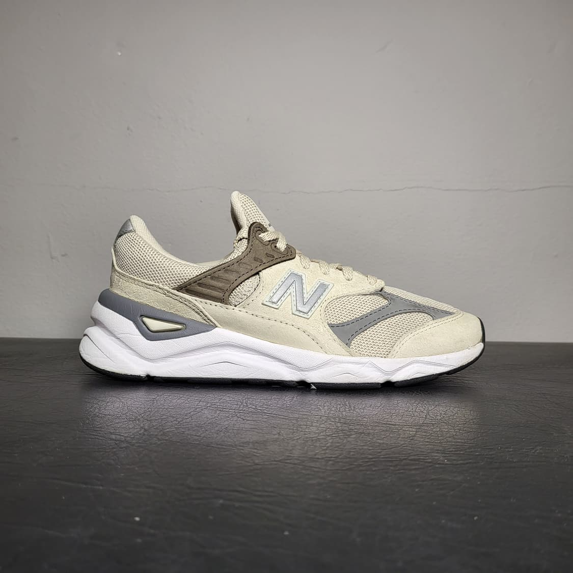 뉴발란스 운동화 240m 상품이미지1