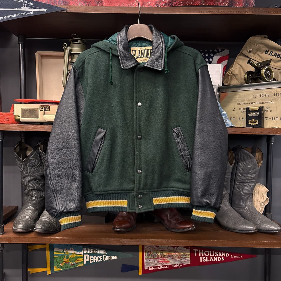 80s 맨즈 플랑드레 엠브로이드 울 레더 후드 바시티 자켓 N936 상품이미지1