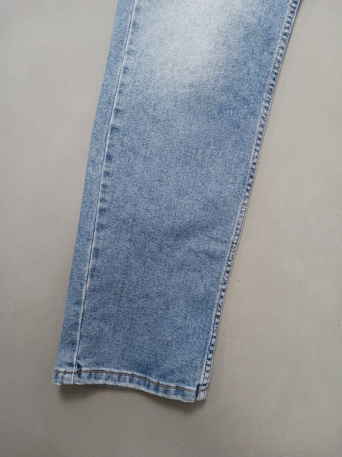 [34] 리바이스 511 연청워싱 슬림진 청바지 상품이미지3