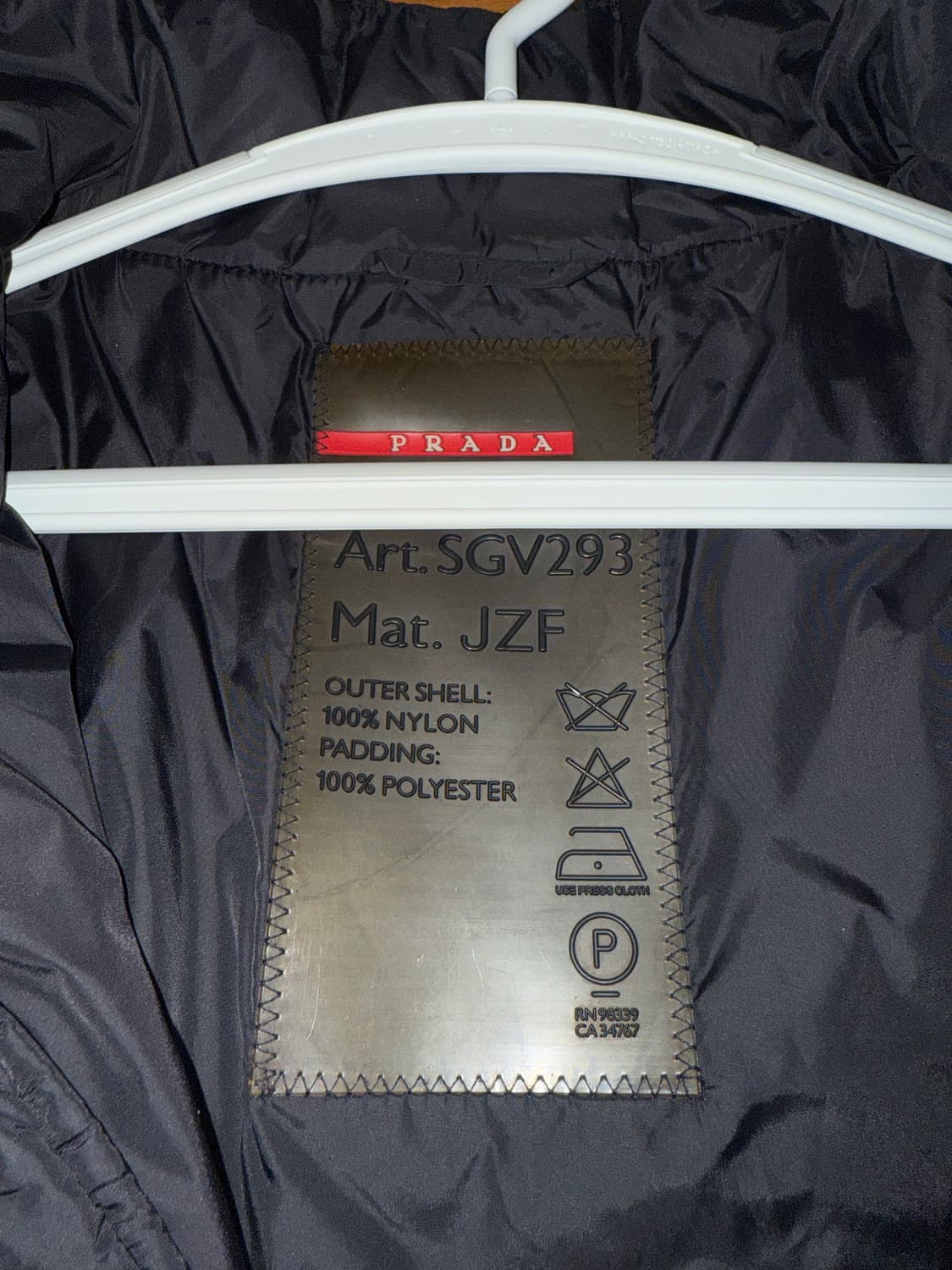 프라다 스포츠 패딩 상품이미지3