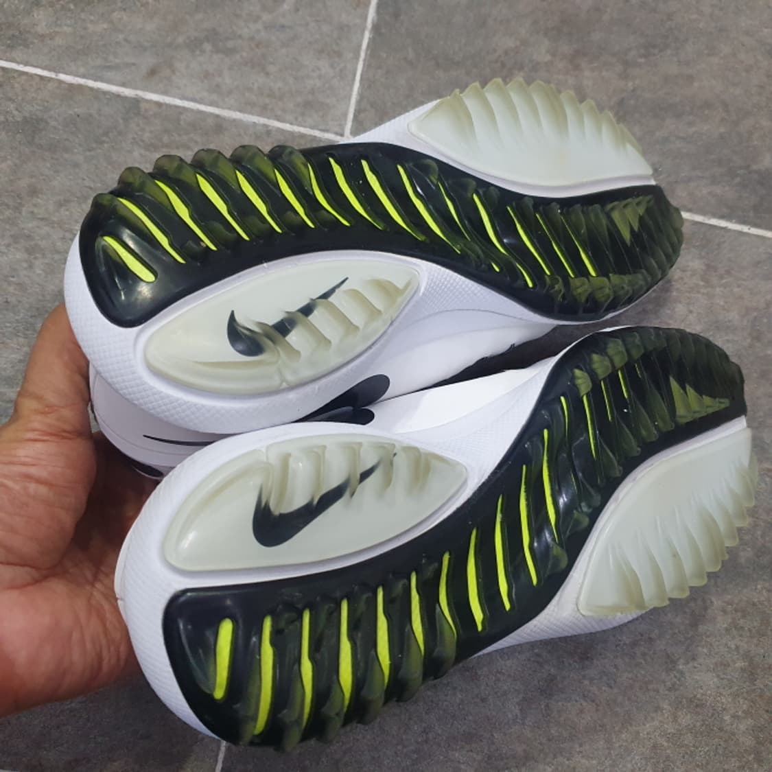 나이키 루나컨트롤베이퍼 스파이크리스 골프화(255) 상품이미지10