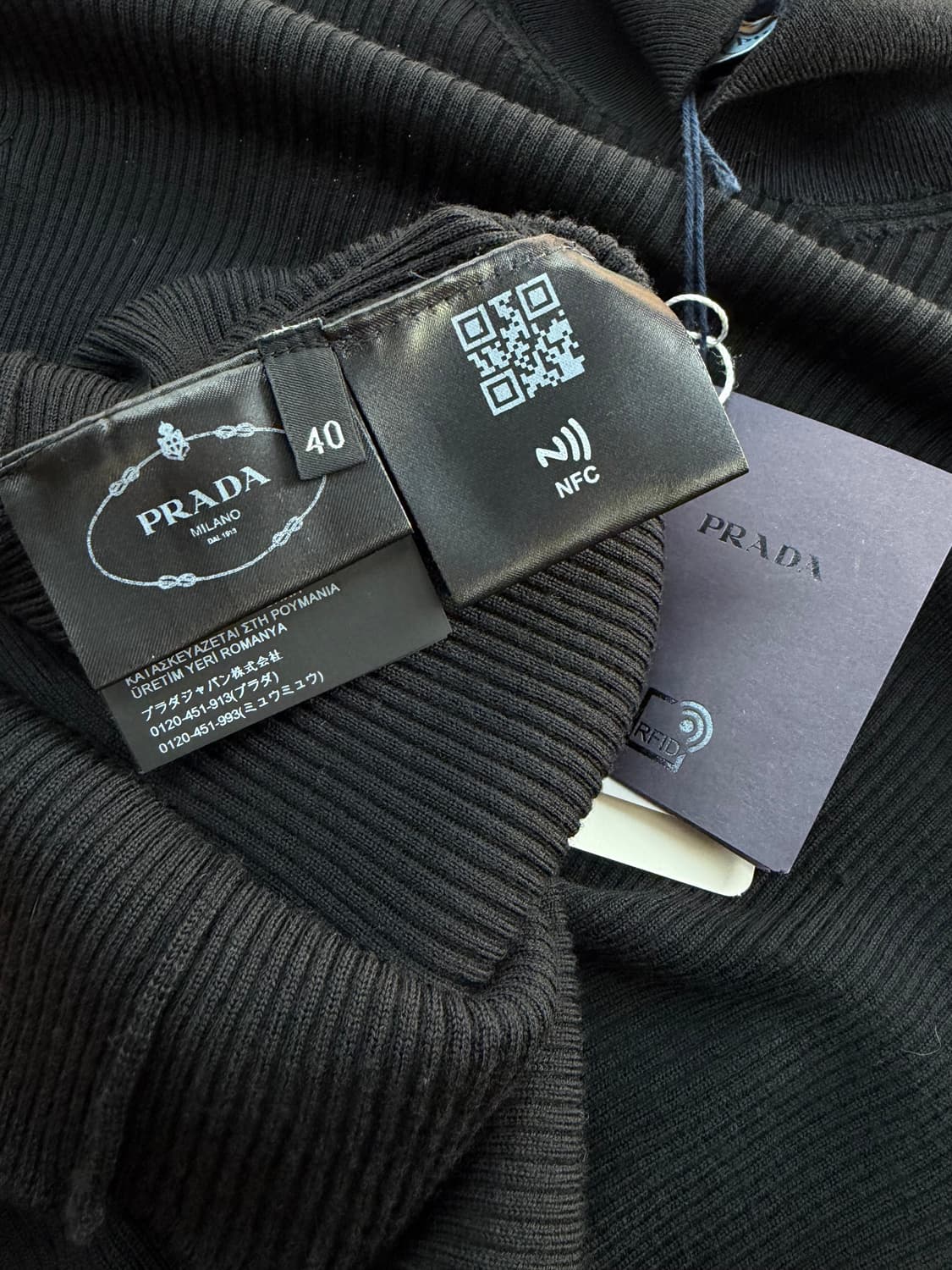 40/ 프라다 골지 모크넥 울 블랙니트(새상품) 상품이미지8