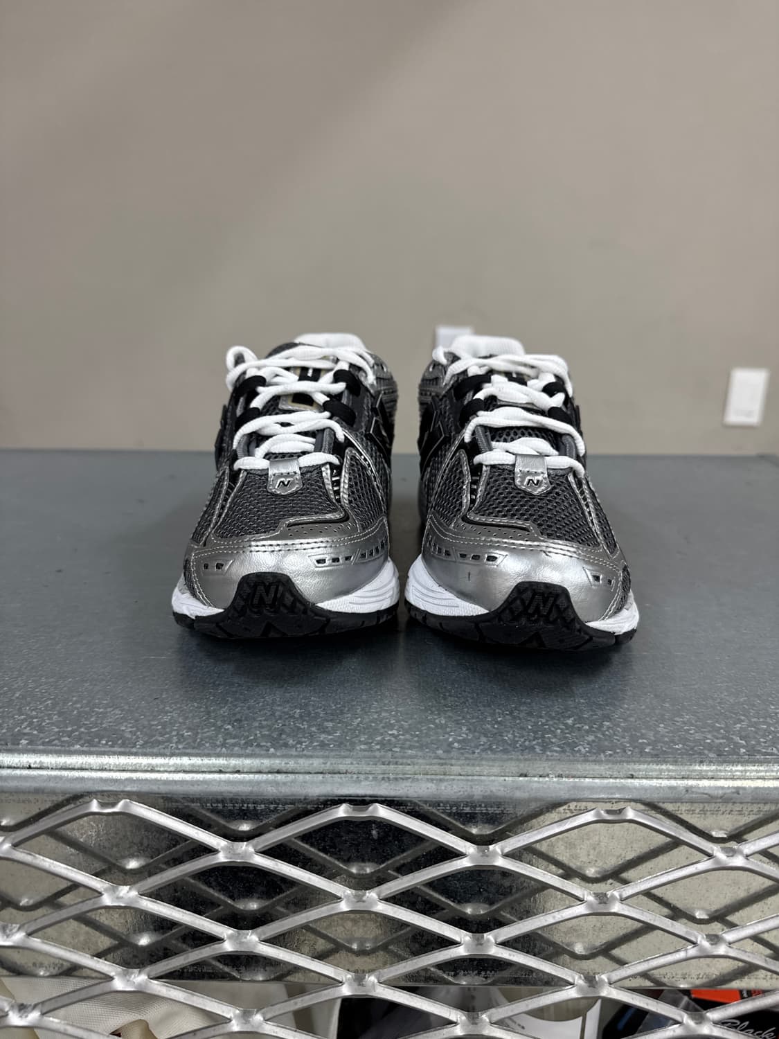 뉴발란스 1906 실버 230 상품이미지5