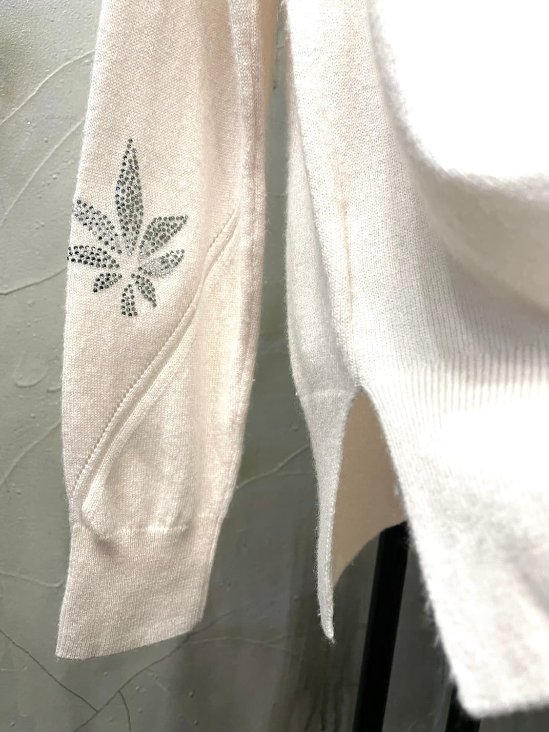 berenice 아이보리 비즈 봄 니트 55~66 상품이미지7