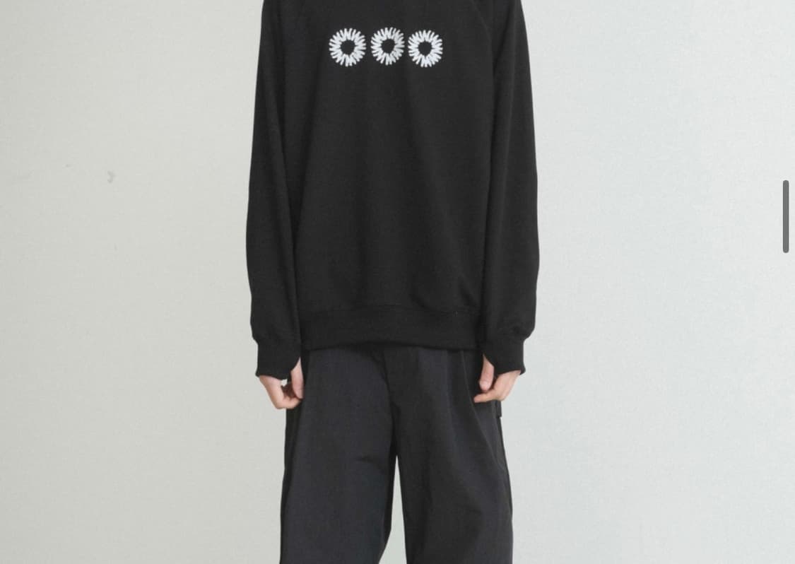 [이사 급처!!] 999휴머니티 EVD 스웻 맨투맨 블랙 m사이즈 상품이미지2